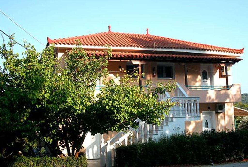 Agali Beach Pansion Mármaron Exterior photo